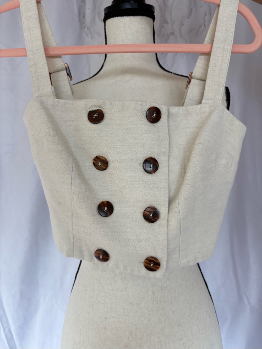 Albus Lumen Beige Button-Front Crop Top with Wide Straps
